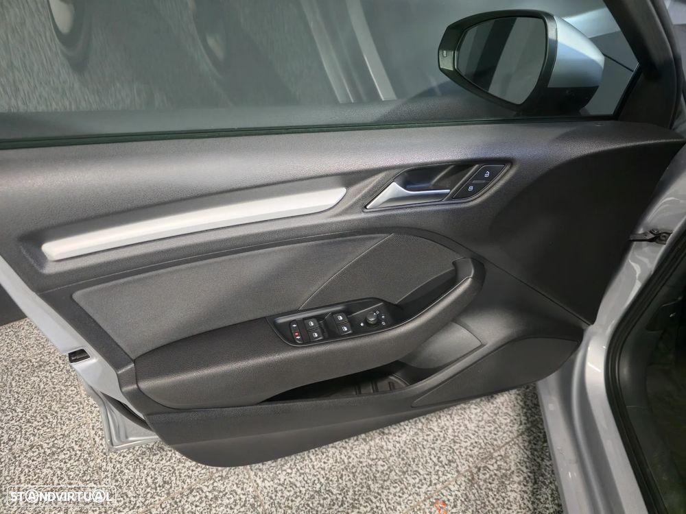 Audi A3 Limousine 30 TDI Design - 19