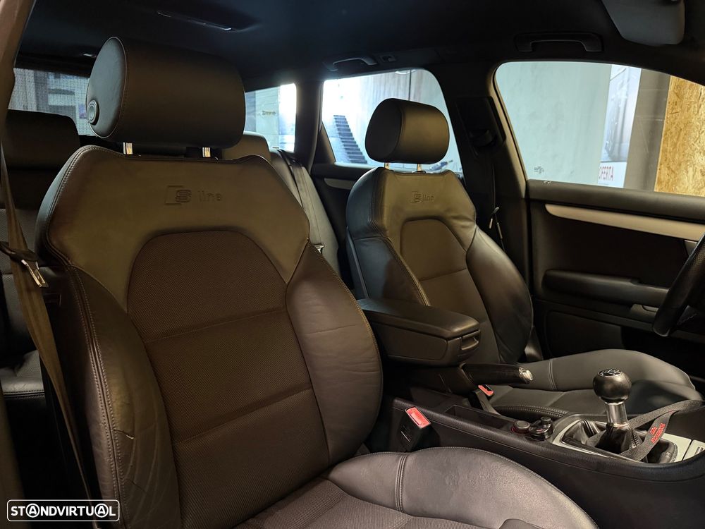 Audi A4 Avant 2.0 TDi S-line - 12
