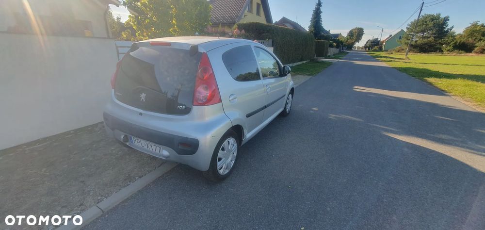 Peugeot 107 2007 photo 5