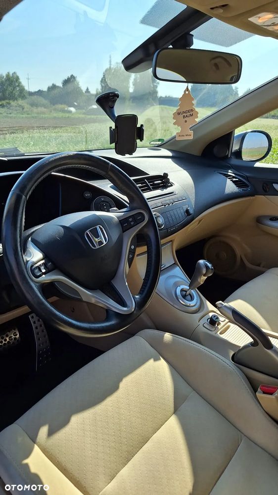 Honda Civic 1.8 Comfort - 10