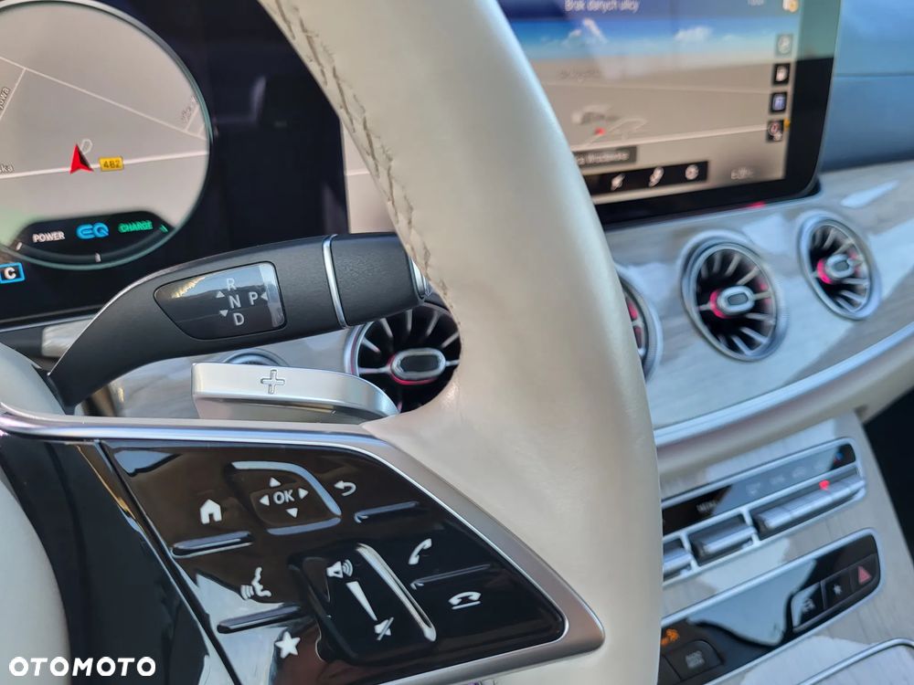Mercedes-Benz Klasa E 200 4Matic 9G-TRONIC Avantgarde - 18