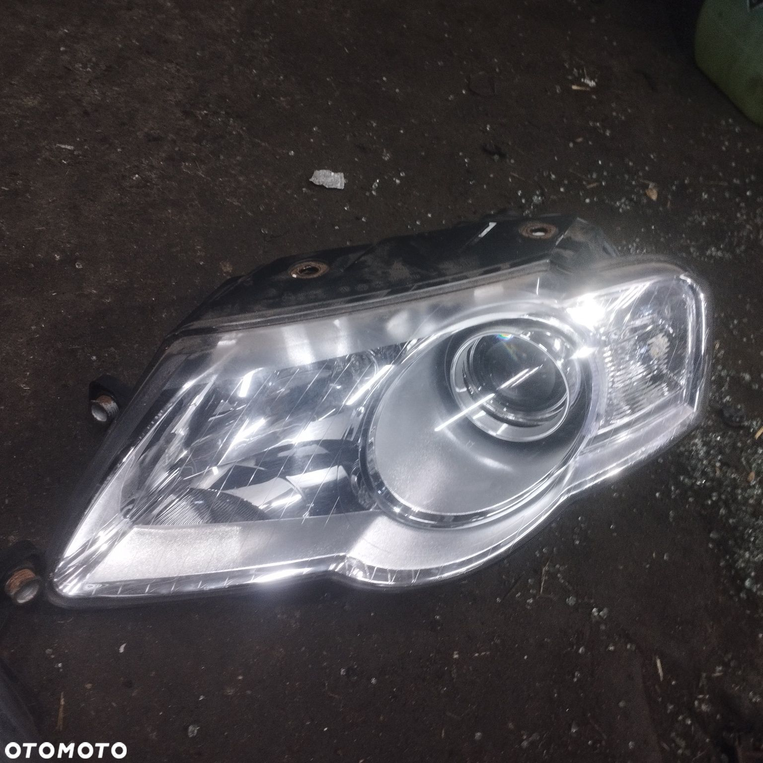 Volkswagen passat B6 komplet lamp przód lewe prawa kompletna TYC - 3