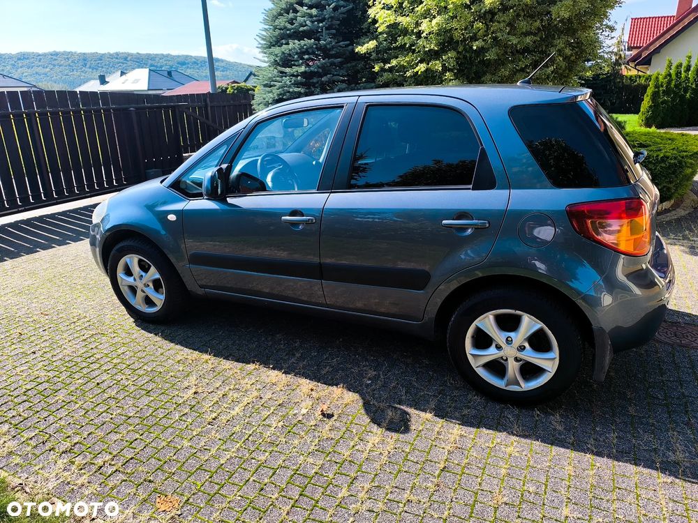 Suzuki SX4 1.6 GLX / Comfort - 4