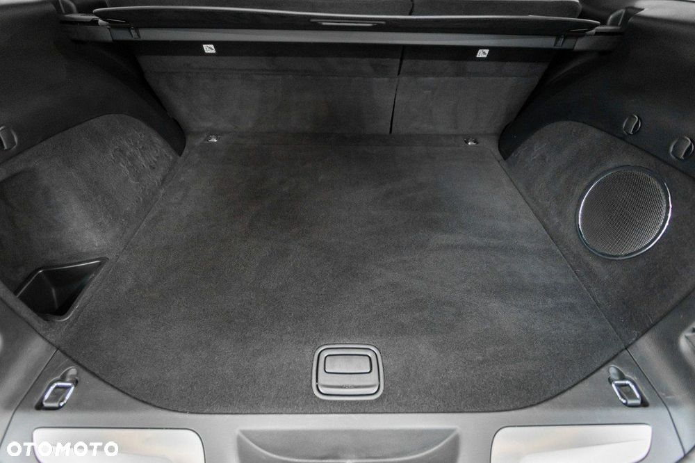 Jeep Grand Cherokee - 22