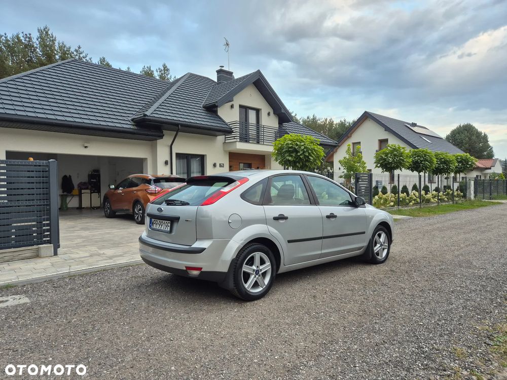 Ford Focus 1.6 TDCi FX - 27