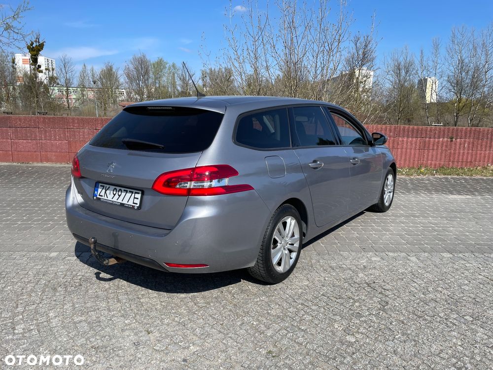 Peugeot 308 1.2 PureTech GPF Allure S&S - 3