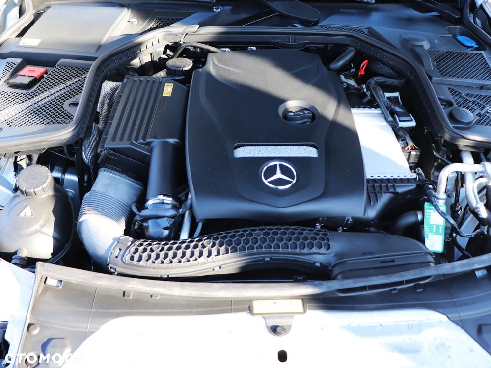 Mercedes-Benz Klasa C 180 Avantgarde - 34