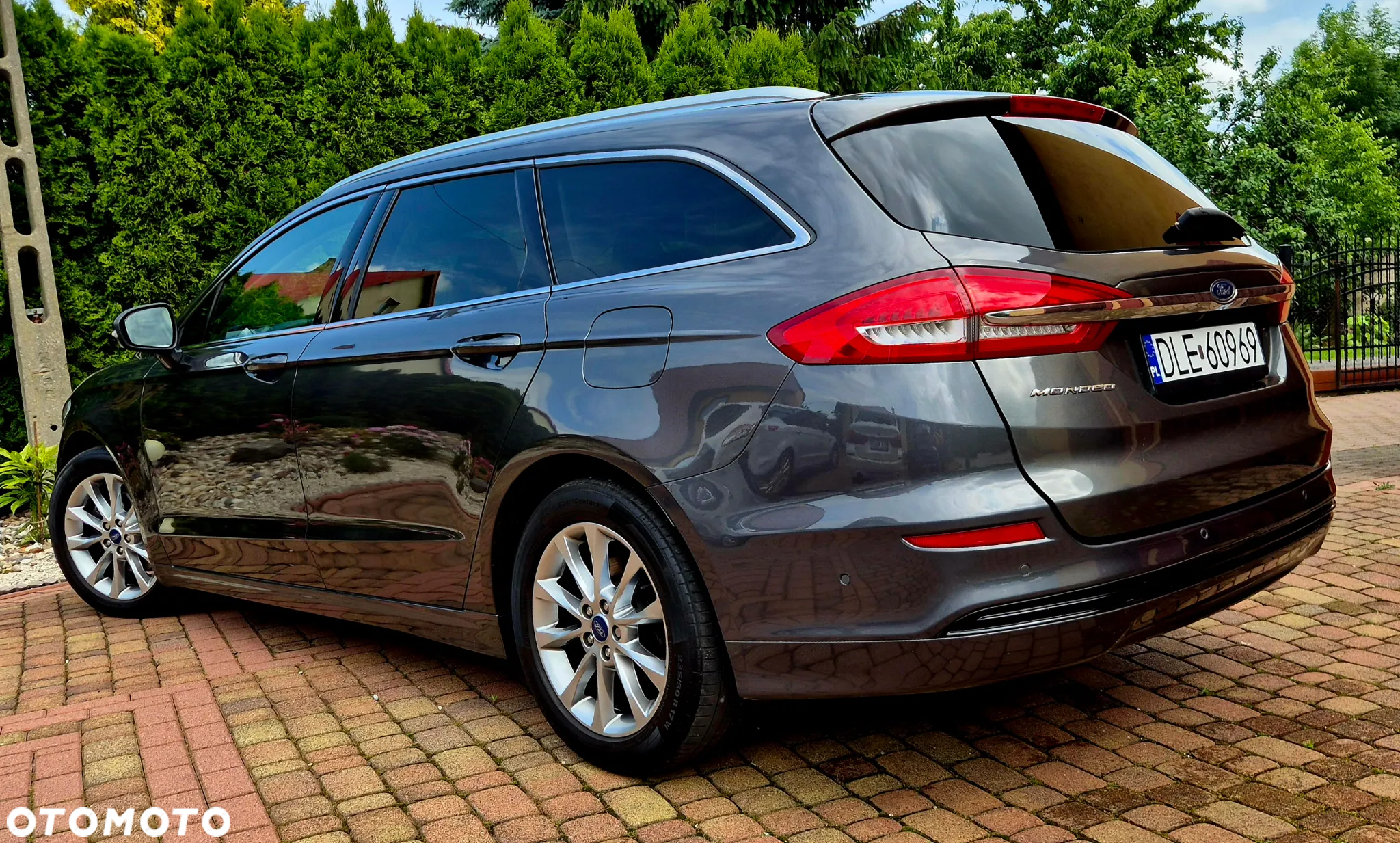 Ford Mondeo 2.0 EcoBlue Titanium - 11