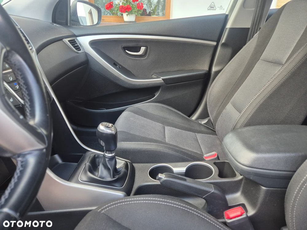 Hyundai i30 1.4 Trend - 19