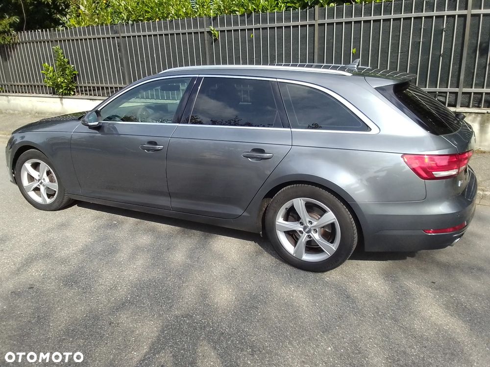 Audi A4 - 4