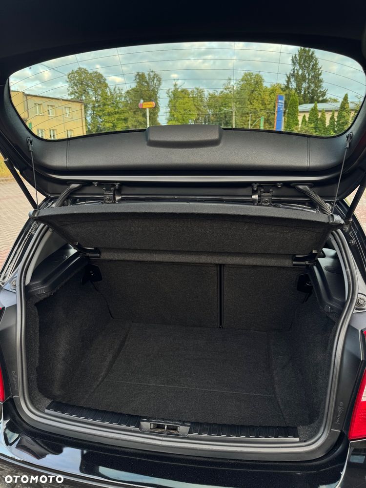 BMW Seria 1 116i - 10