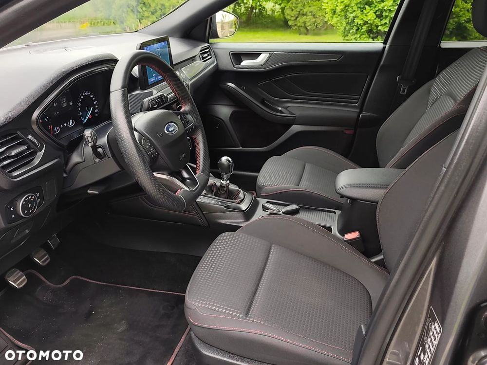 Ford Focus 1.0 EcoBoost ST-Line Black ASS - 29