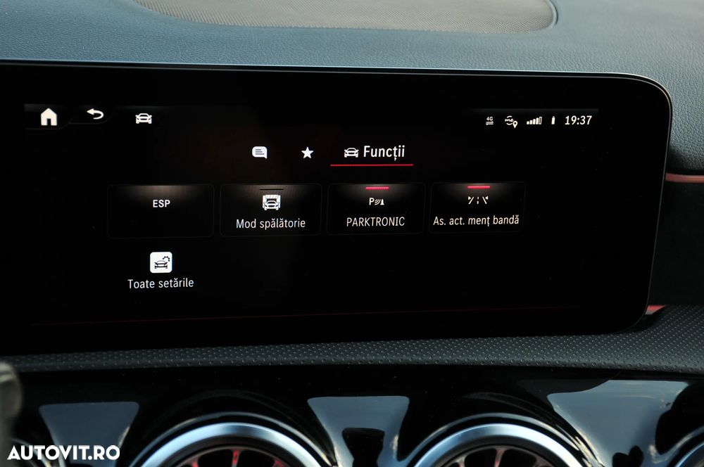 Mercedes-Benz A 200 d 8G-DCT AMG Line - 21