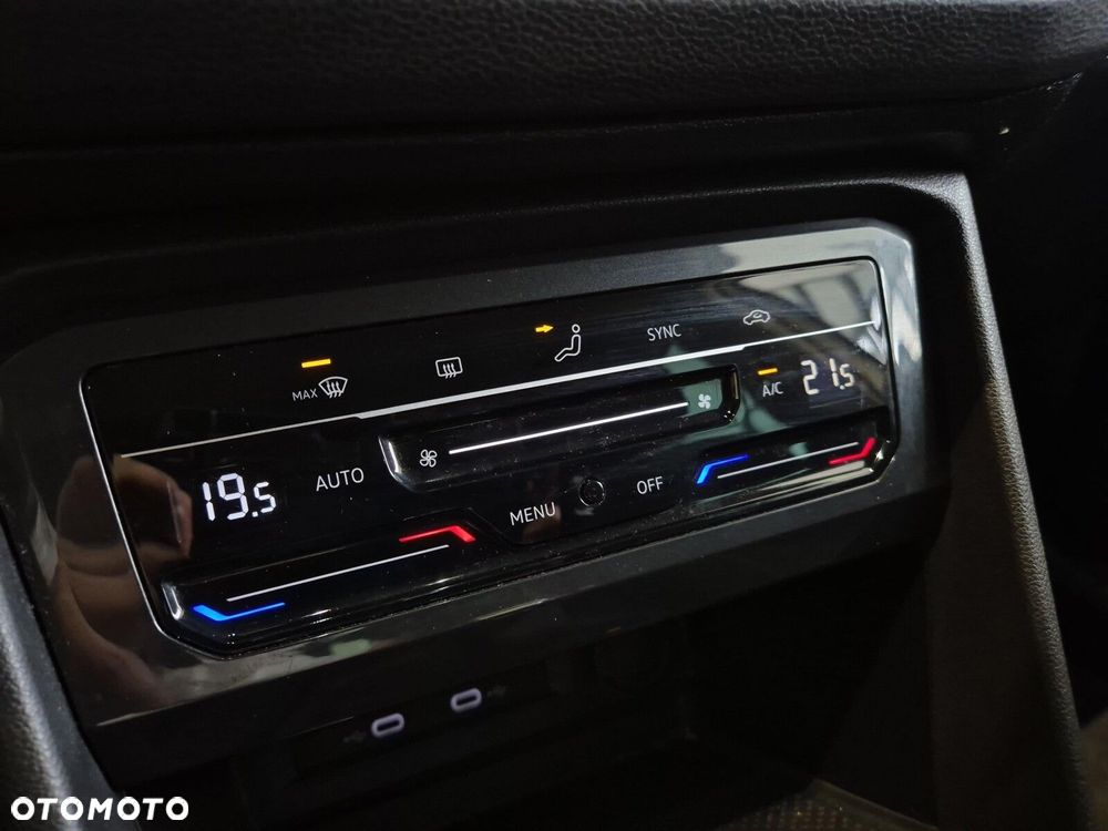 Volkswagen Tiguan 1.5 TSI EVO Elegance DSG - 28