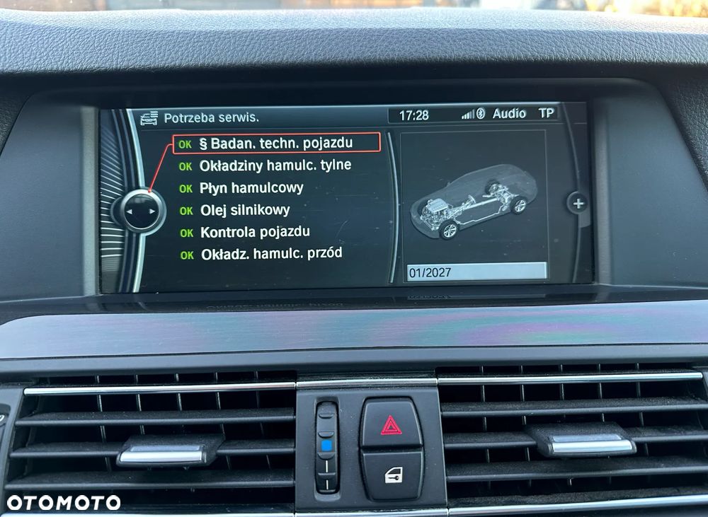 BMW Seria 5 525d xDrive - 12