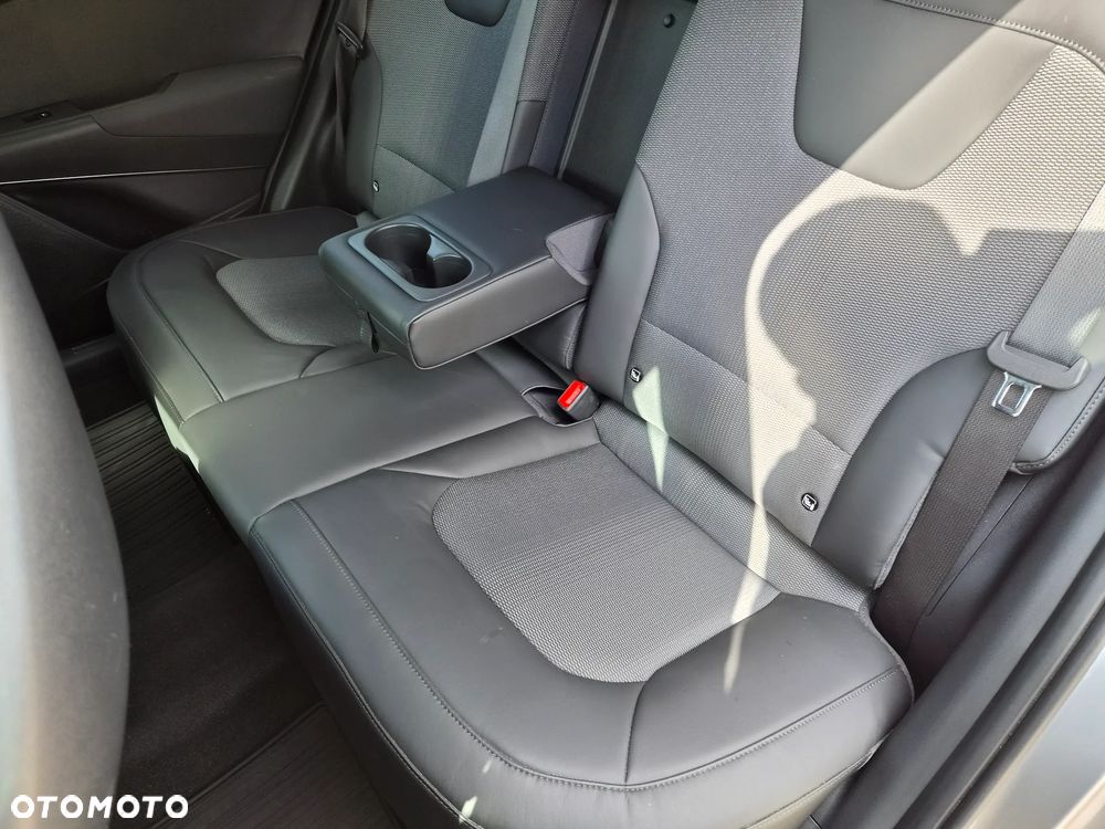 Kia Niro 1.6 GDI Hybrid L - 24