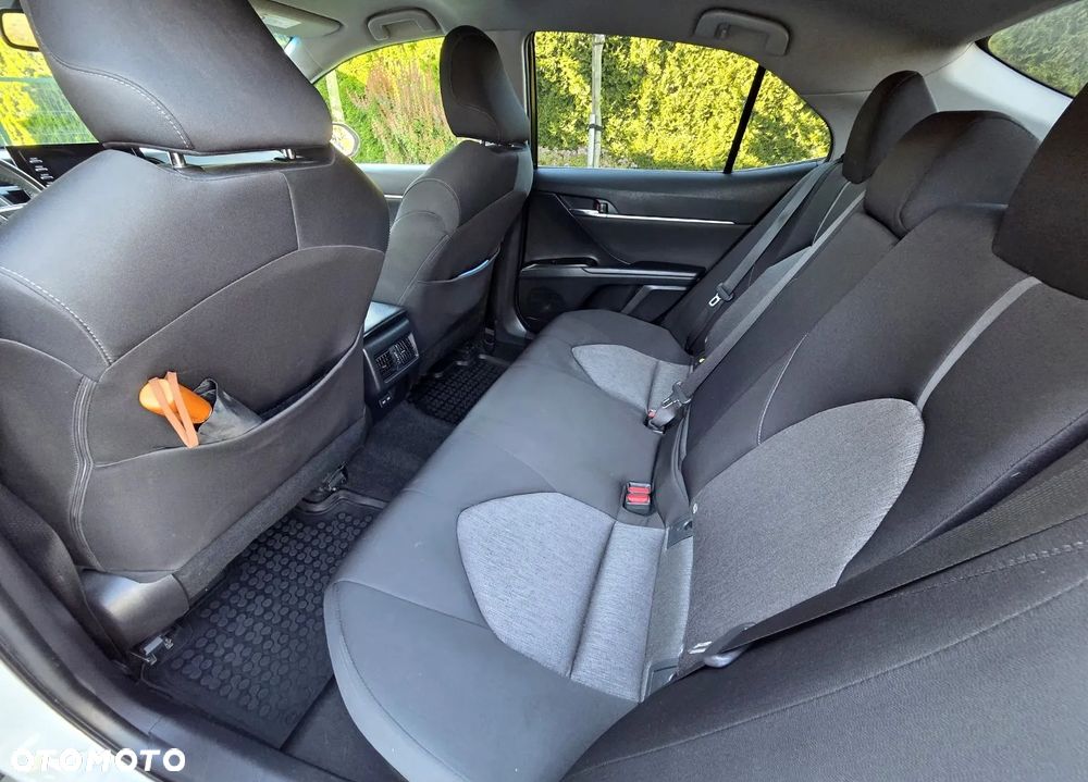 Toyota Camry 2.5 Hybrid Comfort CVT - 7