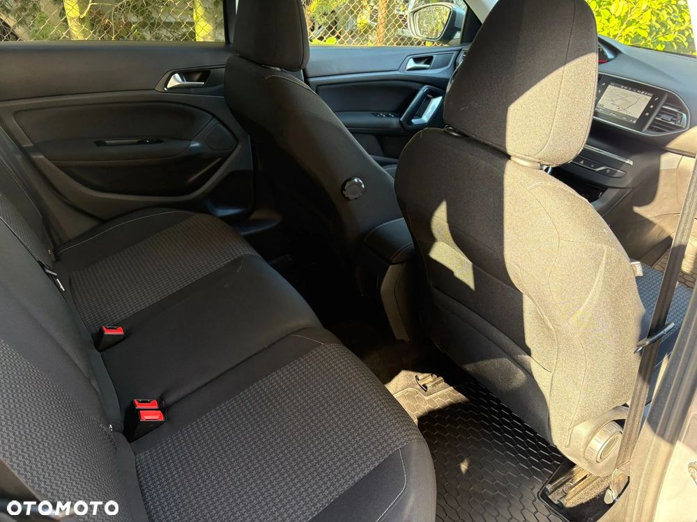 Peugeot 308 1.5 BlueHDi Active Pack Business S&S - 10