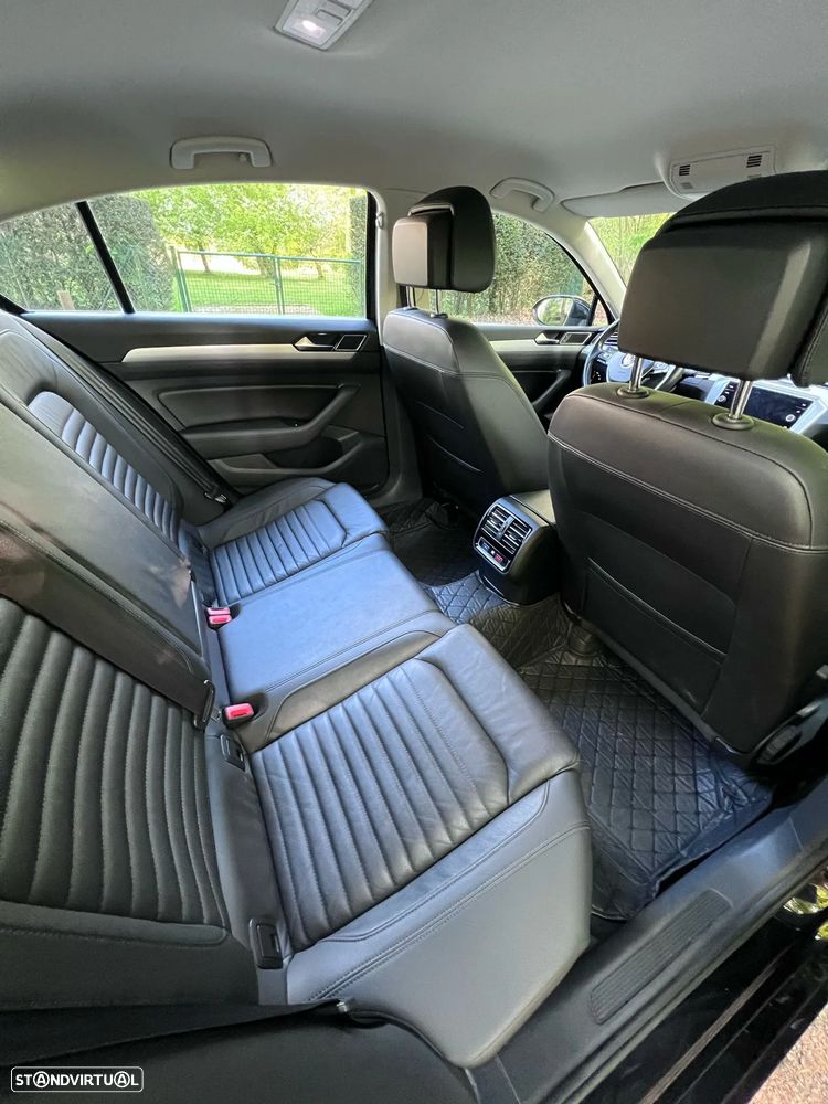 VW Passat 1.6 TDI Confortline - 14