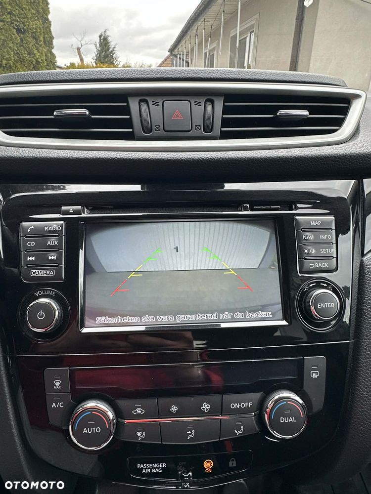 Nissan Qashqai 1.2 DIG-T Xtronic TEKNA - 26