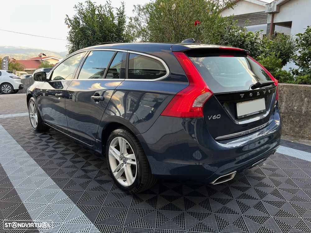 Volvo V60 D6 Twin Engine Geartronic Summum - 2