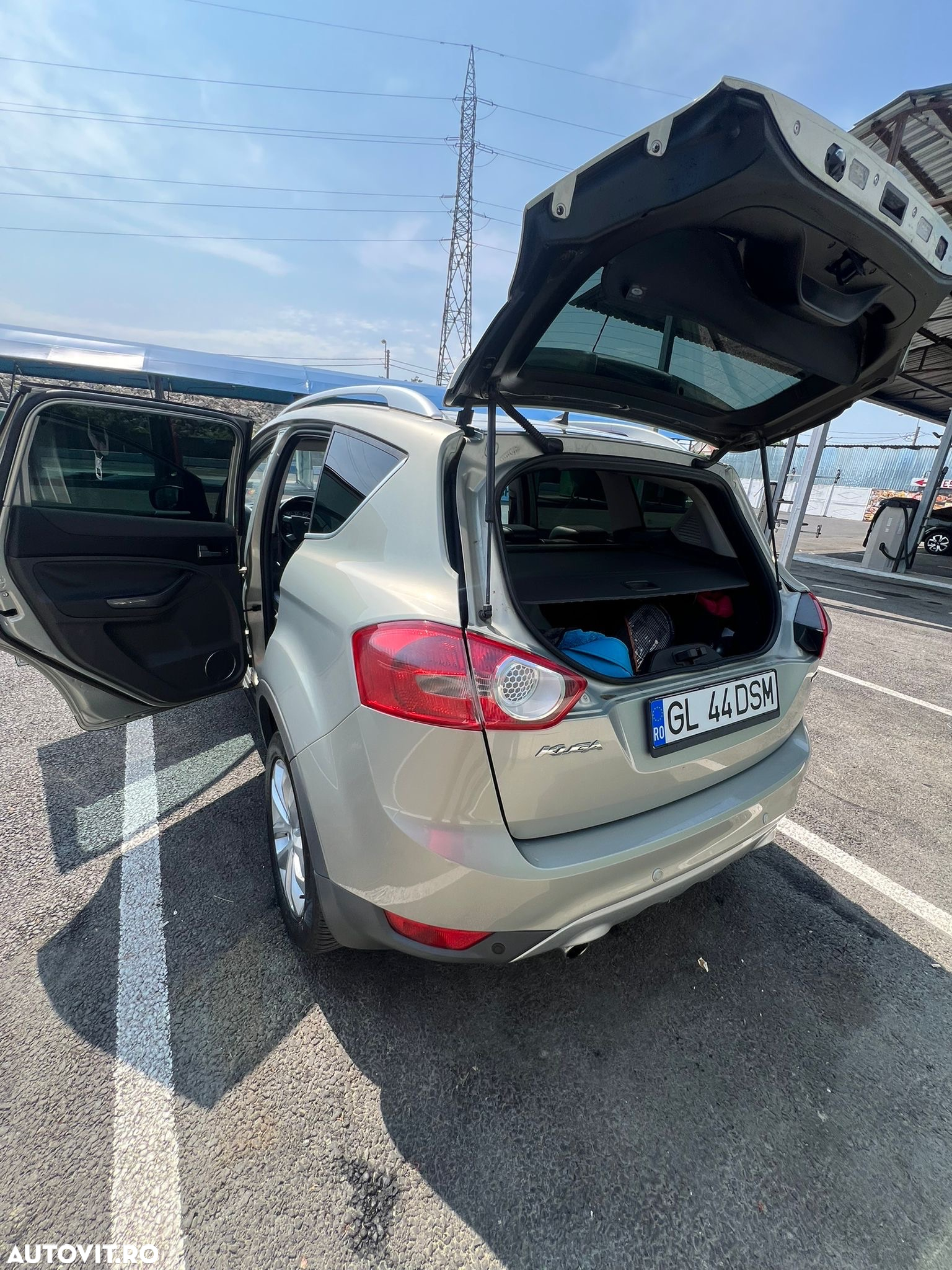 Ford Kuga - 11