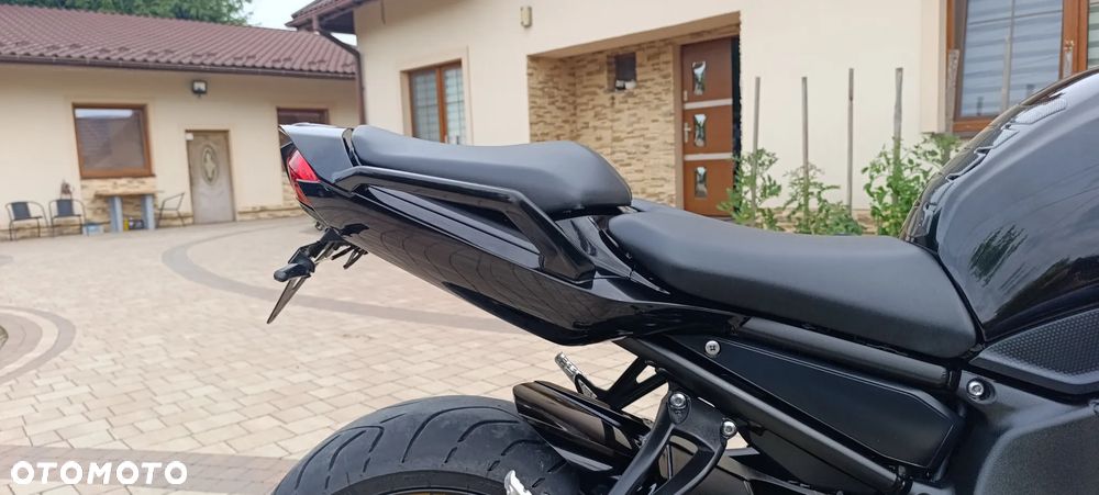 Yamaha FZ - 22