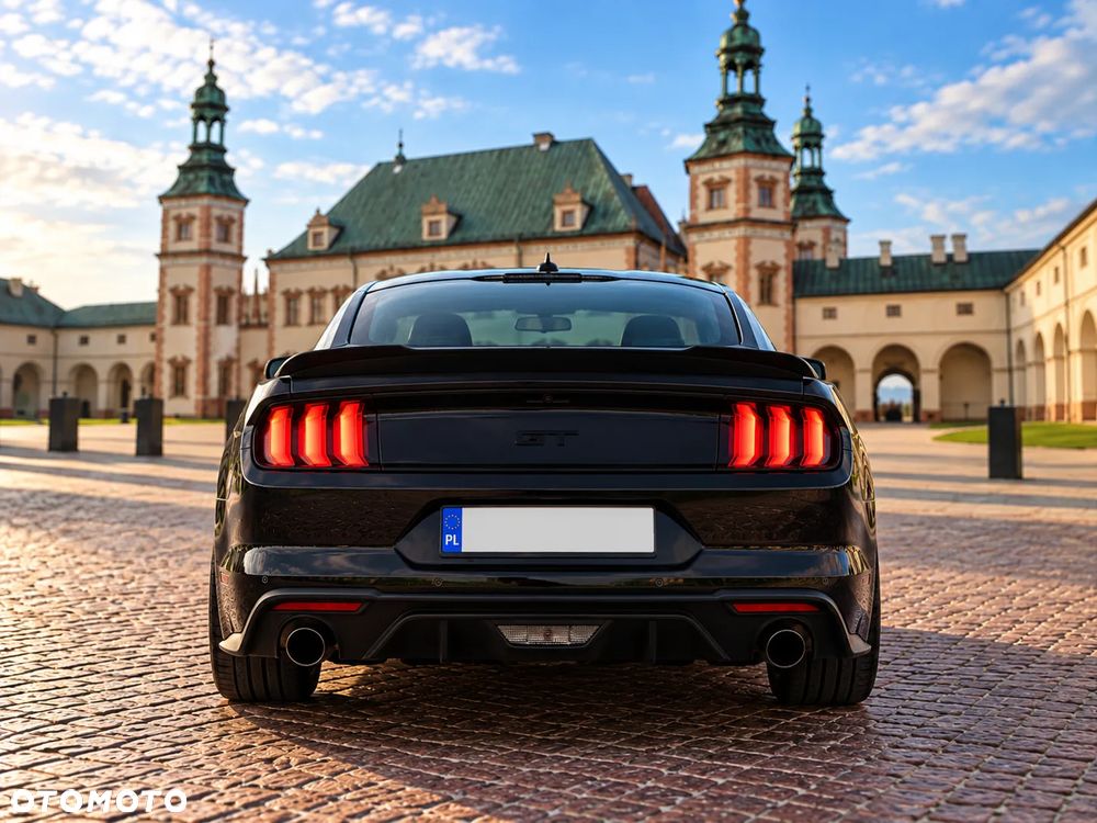 Ford Mustang 5.0 V8 GT - 4