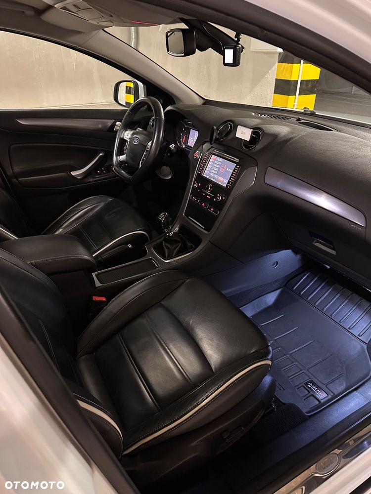 Ford Mondeo ver-1-6-tdci-start--stopp-titanium - 16