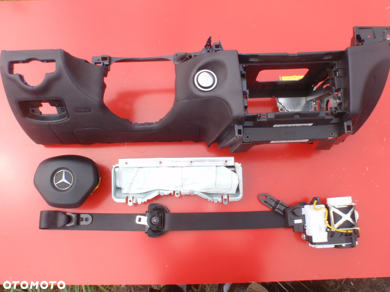 MERCEDES S W217 W222 DASHBOARD DESKA KONSOLA KOKPIT PULPIT PÓŁKA PARAPET PODUSZKI AIRBAG PASY PAS KURTYNA FOTELA FOTEL CURTAIN  SEAT BELT KAPOTAŻ TURNOVER Raz2 - 24