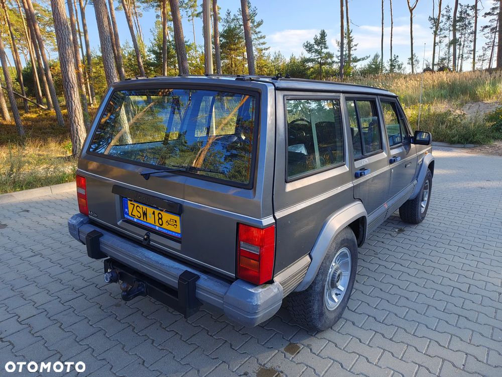 Jeep Cherokee 4.0 Country - 6