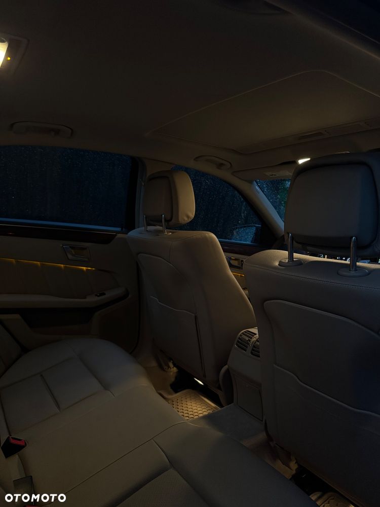 Mercedes-Benz Klasa E 350 4-Matic BlueEff Elegance - 17