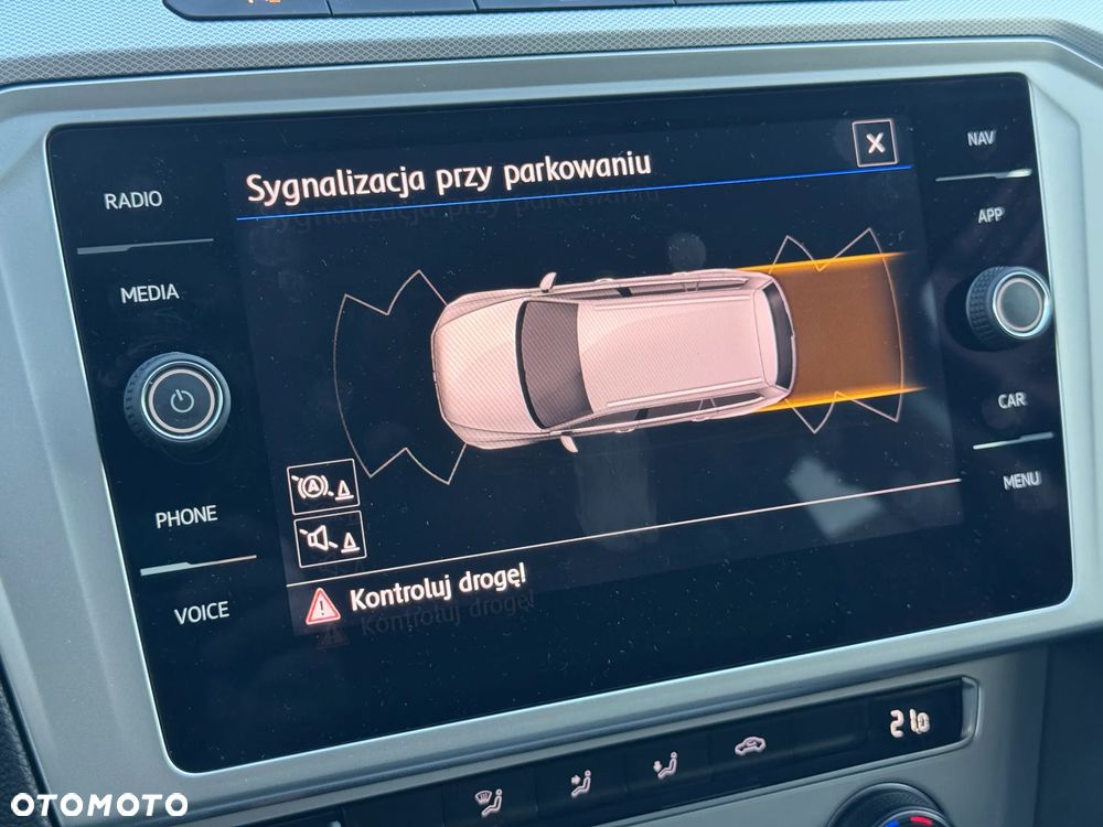 Volkswagen Passat ver-2-0-tdi-scr-dsg-comfortline - 23