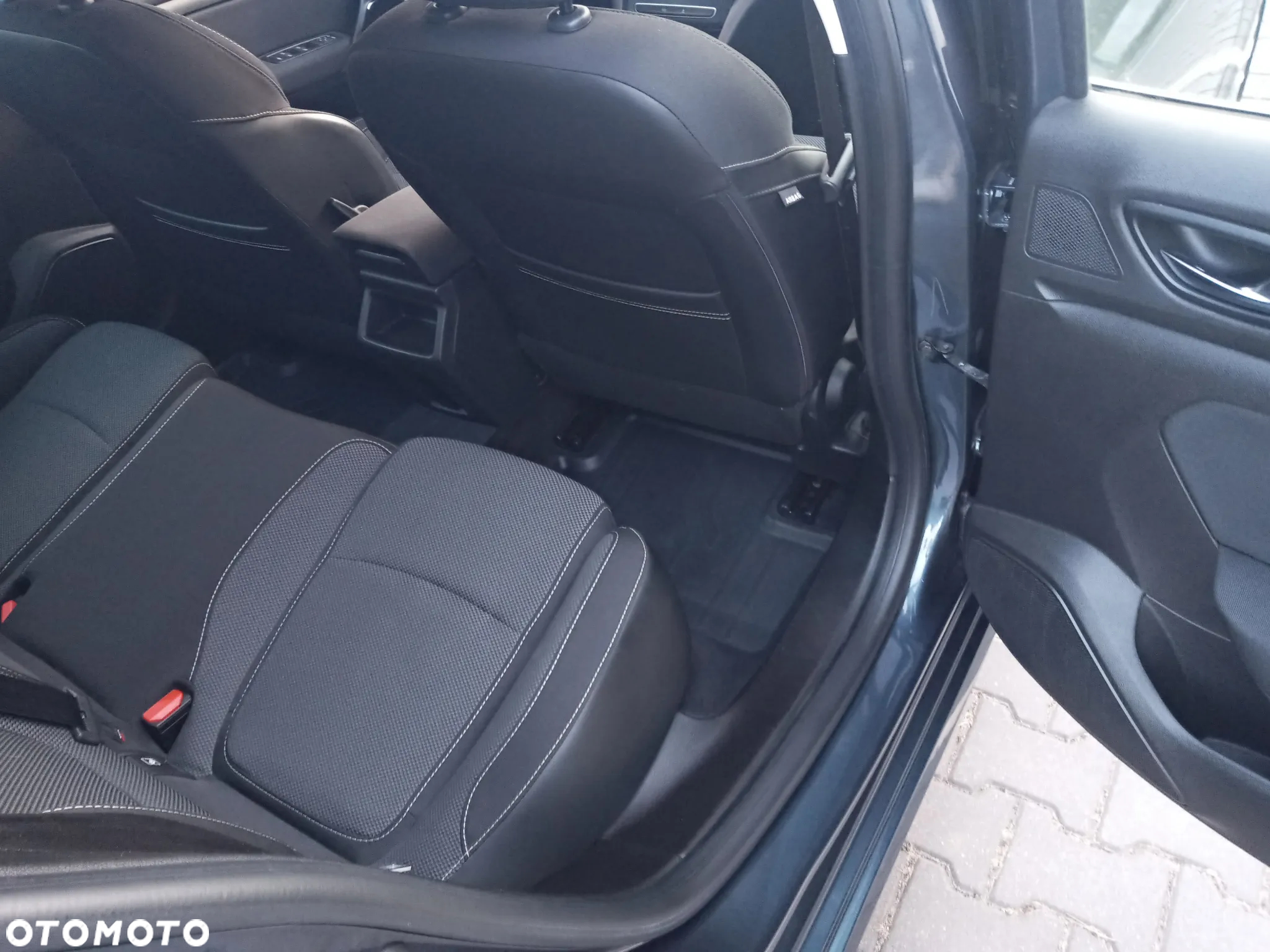 Renault Megane 1.3 TCe FAP Business - 27
