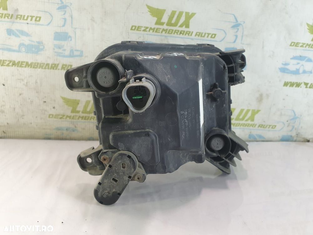Proiector ceata stanga 92201-f1100 Kia Sportage 4 [2016 - 2020] 2.0 c - 2