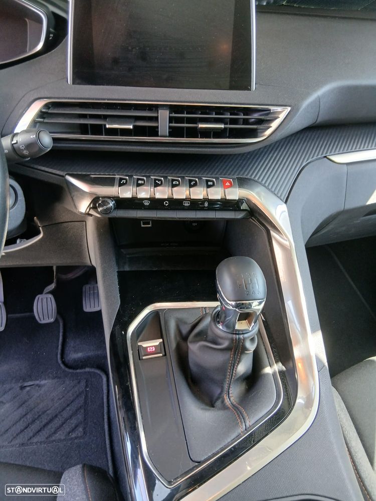 Peugeot 3008 PureTech 130 Stop & Start GPF Active Pack - 8