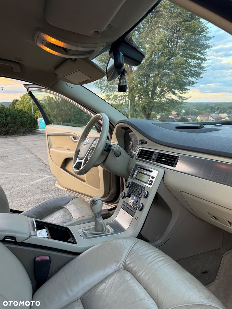 Volvo V70 2.0D Summum - 23