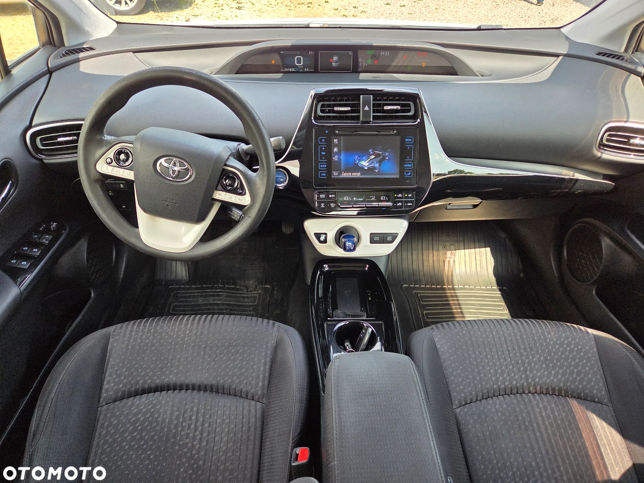 Toyota Prius 1.8 Hybrid Prestige - 12