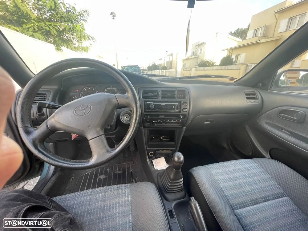 Toyota Corolla Sedan 1.3 XLi - 4