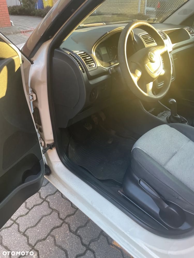 Skoda Fabia 1.6 TDI DPF Classic - 9