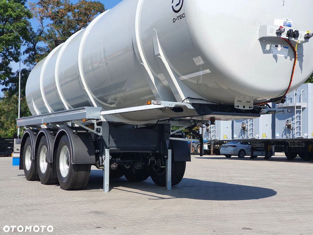 D-TEC Tanktrailer SV2011 Quickliner - 10