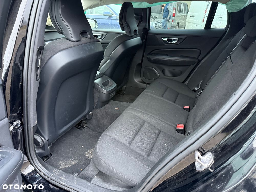 Volvo V60 B4 D Geartronic Momentum - 11