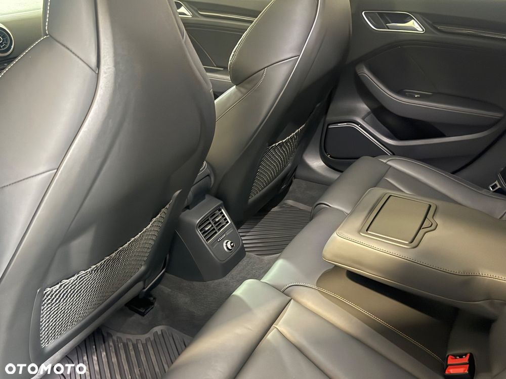 Audi S3 Sportback - 15