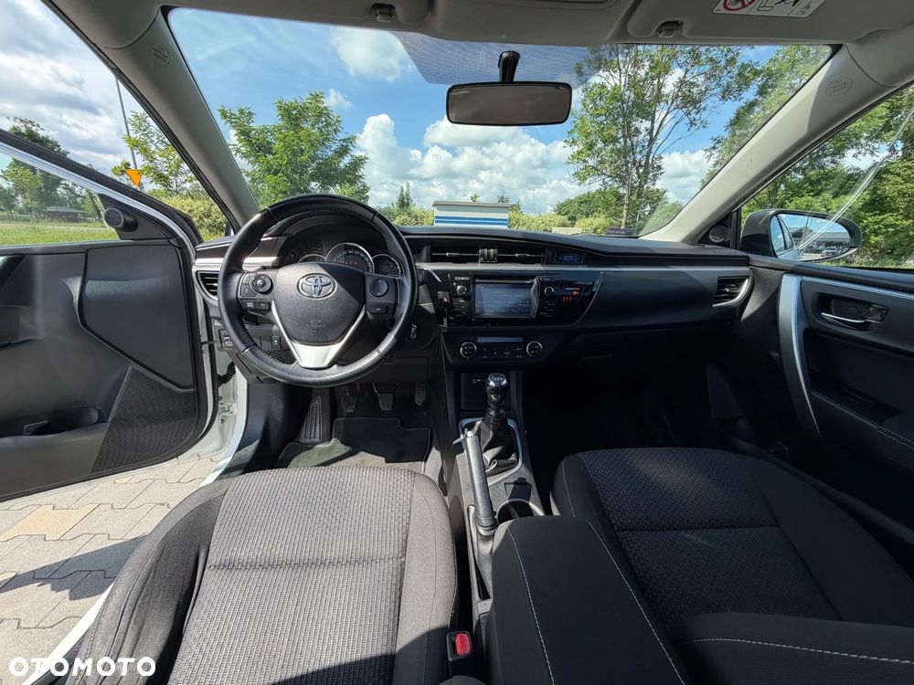 Toyota Corolla 1.6 Premium - 11