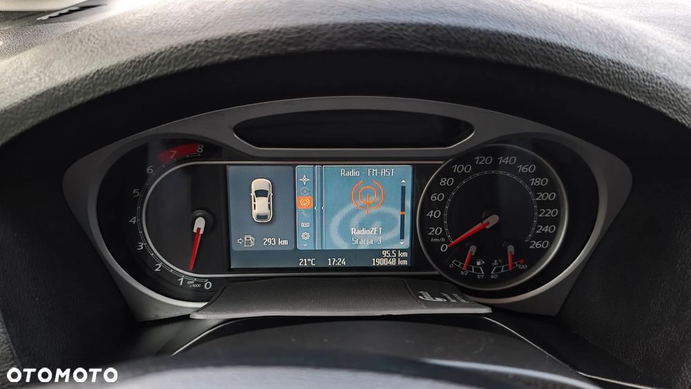 Ford Galaxy 2.0 Ghia - 14