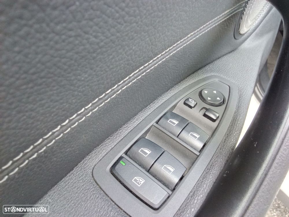 BMW X2 18 d sDrive Auto X Pack M - 25