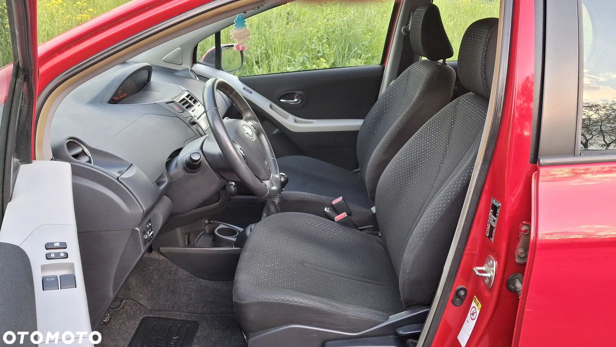 Toyota Yaris - 6