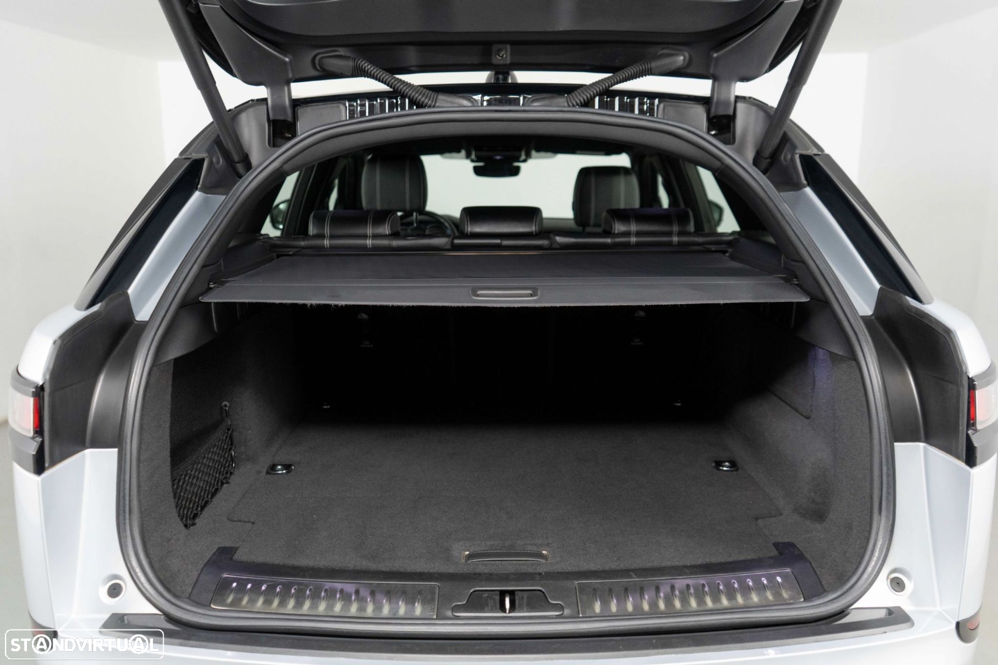 Land Rover Range Rover Velar 2.0 P400e AWD R-Dynamic - 11