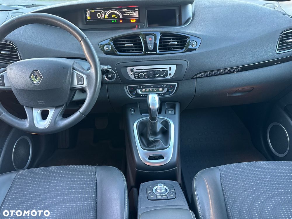 Renault Scenic 1.5dCi TomTom Edition EDC - 28