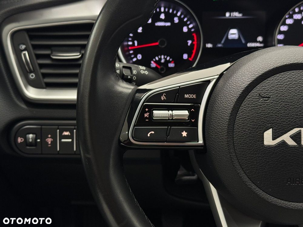 Kia Ceed 1.5 T-GDI M - 22